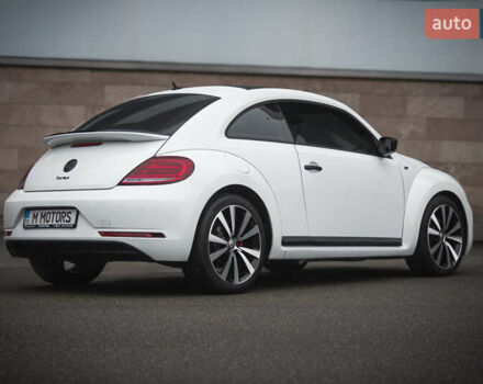Білий Фольксваген Бітл, об'ємом двигуна 1.98 л та пробігом 126 тис. км за 12900 $, фото 3 на Automoto.ua