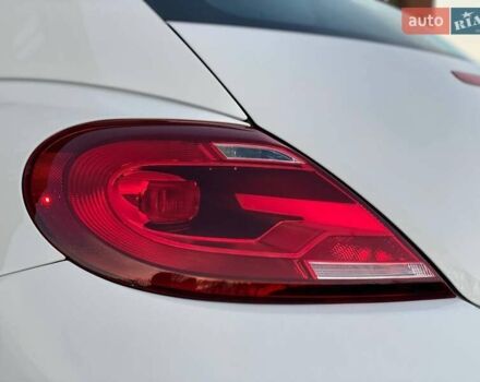 Белый Фольксваген Битл, объемом двигателя 1.8 л и пробегом 121 тыс. км за 11990 $, фото 15 на Automoto.ua