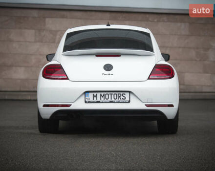 Білий Фольксваген Бітл, об'ємом двигуна 1.98 л та пробігом 126 тис. км за 12900 $, фото 4 на Automoto.ua