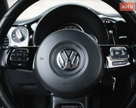 Білий Фольксваген Бітл, об'ємом двигуна 1.98 л та пробігом 126 тис. км за 12900 $, фото 24 на Automoto.ua