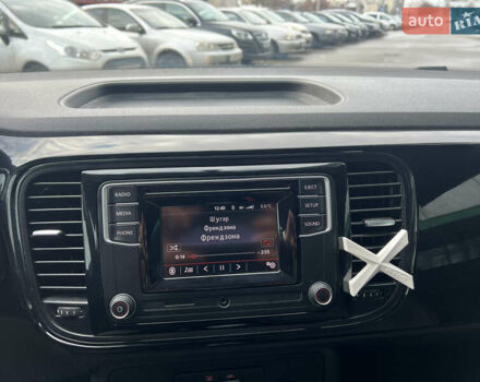 Белый Фольксваген Битл, объемом двигателя 2 л и пробегом 121 тыс. км за 13400 $, фото 27 на Automoto.ua