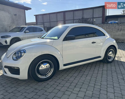 Белый Фольксваген Битл, объемом двигателя 1.98 л и пробегом 100 тыс. км за 12900 $, фото 6 на Automoto.ua