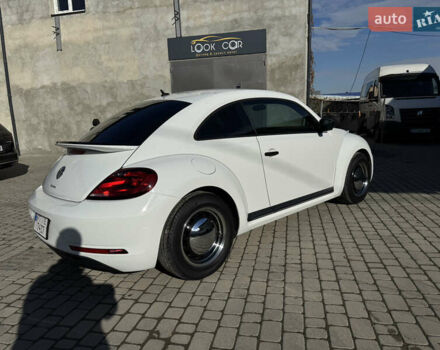 Белый Фольксваген Битл, объемом двигателя 1.98 л и пробегом 100 тыс. км за 12900 $, фото 3 на Automoto.ua