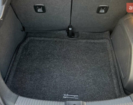 Білий Фольксваген Бітл, об'ємом двигуна 1.98 л та пробігом 107 тис. км за 16000 $, фото 19 на Automoto.ua