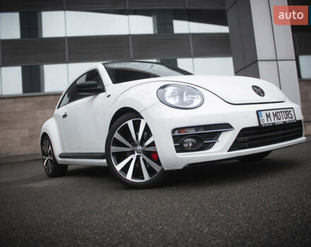 Білий Фольксваген Бітл, об'ємом двигуна 1.98 л та пробігом 126 тис. км за 12900 $, фото 1 на Automoto.ua