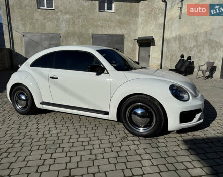 Белый Фольксваген Битл, объемом двигателя 1.98 л и пробегом 100 тыс. км за 12900 $, фото 2 на Automoto.ua