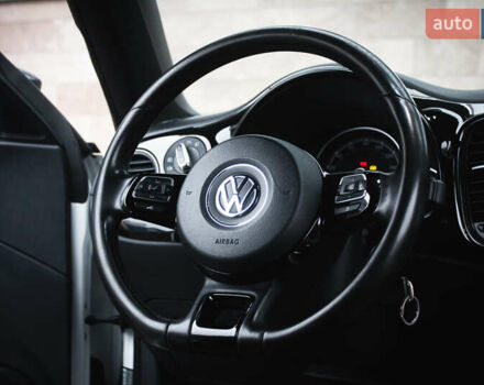 Білий Фольксваген Бітл, об'ємом двигуна 1.98 л та пробігом 126 тис. км за 12900 $, фото 14 на Automoto.ua