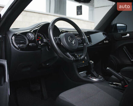 Білий Фольксваген Бітл, об'ємом двигуна 1.98 л та пробігом 126 тис. км за 12900 $, фото 9 на Automoto.ua