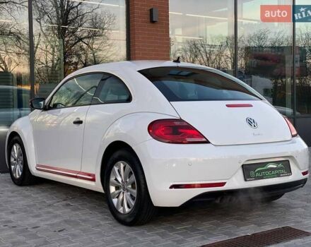 Белый Фольксваген Битл, объемом двигателя 1.8 л и пробегом 121 тыс. км за 11990 $, фото 11 на Automoto.ua