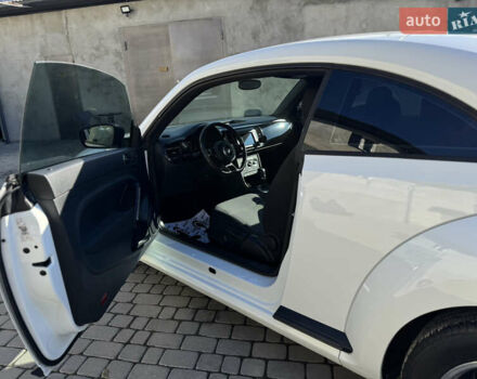 Белый Фольксваген Битл, объемом двигателя 1.98 л и пробегом 100 тыс. км за 12900 $, фото 10 на Automoto.ua