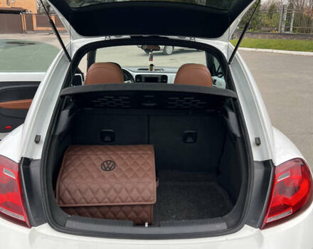 Белый Фольксваген Битл, объемом двигателя 1.8 л и пробегом 107 тыс. км за 12499 $, фото 10 на Automoto.ua