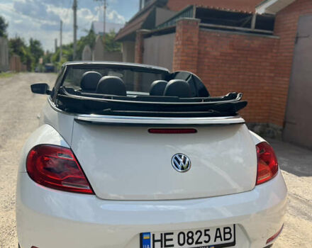 Белый Фольксваген Битл, объемом двигателя 2.5 л и пробегом 181 тыс. км за 10500 $, фото 2 на Automoto.ua