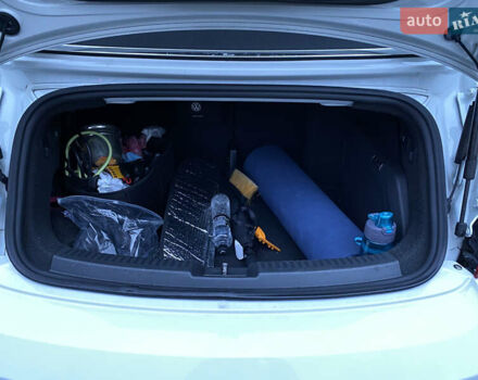 Білий Фольксваген Бітл, об'ємом двигуна 1.8 л та пробігом 107 тис. км за 10750 $, фото 15 на Automoto.ua