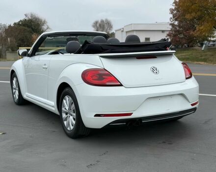 Білий Фольксваген Бітл, об'ємом двигуна 2 л та пробігом 46 тис. км за 8075 $, фото 6 на Automoto.ua