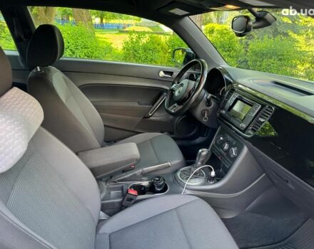 Белый Фольксваген Битл, объемом двигателя 1.8 л и пробегом 59 тыс. км за 13490 $, фото 17 на Automoto.ua