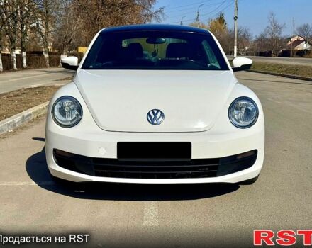 Белый Фольксваген Битл, объемом двигателя 2.5 л и пробегом 244 тыс. км за 9000 $, фото 1 на Automoto.ua