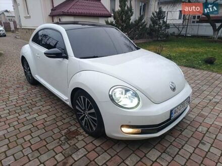 Белый Фольксваген Битл, объемом двигателя 1.6 л и пробегом 147 тыс. км за 9500 $, фото 1 на Automoto.ua
