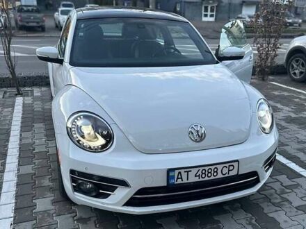 Белый Фольксваген Битл, объемом двигателя 1.98 л и пробегом 102 тыс. км за 15000 $, фото 1 на Automoto.ua