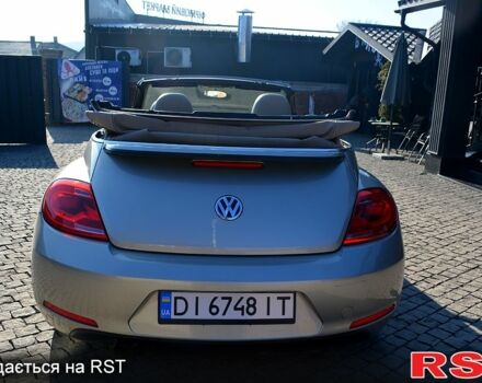 Бежевый Фольксваген Битл, объемом двигателя 2.5 л и пробегом 126 тыс. км за 8900 $, фото 5 на Automoto.ua