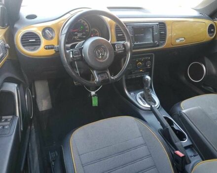 Бежевий Фольксваген Бітл, об'ємом двигуна 1.8 л та пробігом 153 тис. км за 2500 $, фото 7 на Automoto.ua