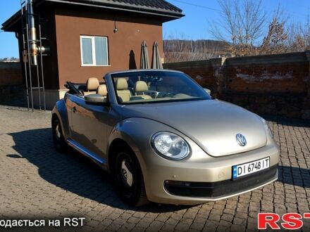 Бежевый Фольксваген Битл, объемом двигателя 2.5 л и пробегом 126 тыс. км за 8900 $, фото 1 на Automoto.ua