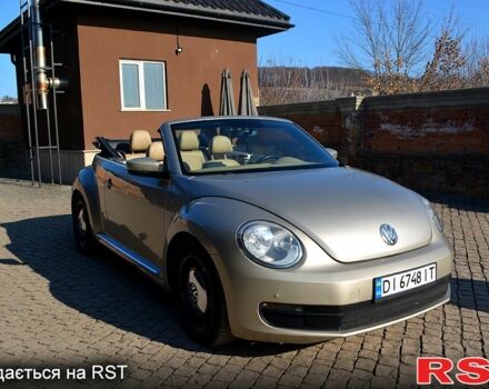 Бежевый Фольксваген Битл, объемом двигателя 2.5 л и пробегом 126 тыс. км за 8900 $, фото 1 на Automoto.ua