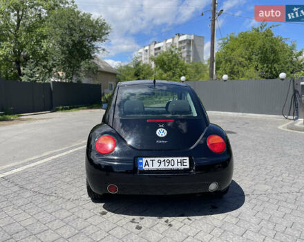 Черный Фольксваген Битл, объемом двигателя 1.6 л и пробегом 260 тыс. км за 4000 $, фото 6 на Automoto.ua