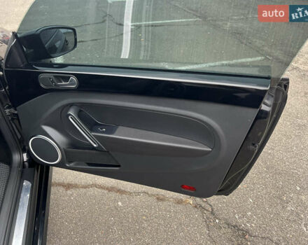 Черный Фольксваген Битл, объемом двигателя 2.48 л и пробегом 137 тыс. км за 8900 $, фото 21 на Automoto.ua