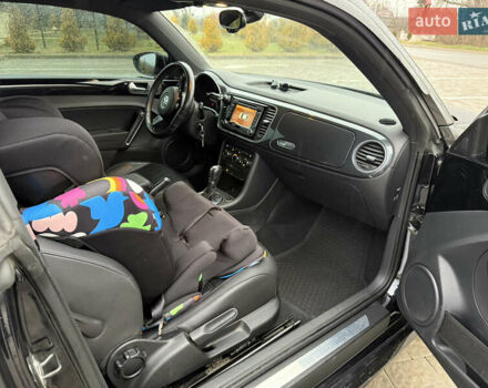 Черный Фольксваген Битл, объемом двигателя 2 л и пробегом 219 тыс. км за 13000 $, фото 19 на Automoto.ua