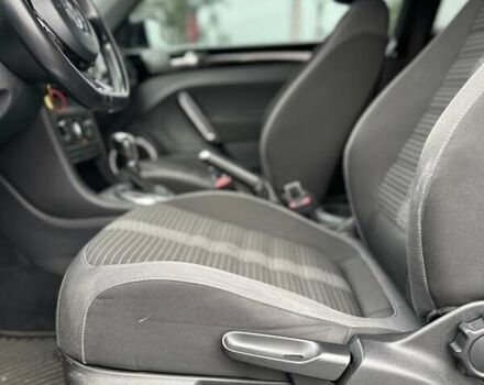 Черный Фольксваген Битл, объемом двигателя 1.98 л и пробегом 141 тыс. км за 9999 $, фото 20 на Automoto.ua