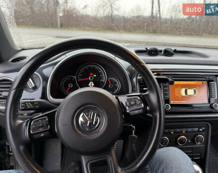 Черный Фольксваген Битл, объемом двигателя 2 л и пробегом 219 тыс. км за 13000 $, фото 9 на Automoto.ua