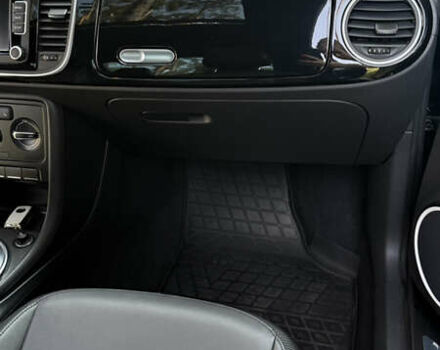 Чорний Фольксваген Бітл, об'ємом двигуна 2.5 л та пробігом 126 тис. км за 10900 $, фото 18 на Automoto.ua