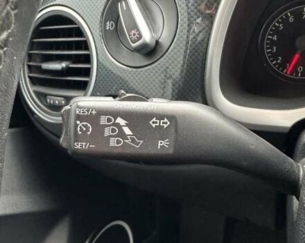 Черный Фольксваген Битл, объемом двигателя 1.98 л и пробегом 141 тыс. км за 9999 $, фото 29 на Automoto.ua