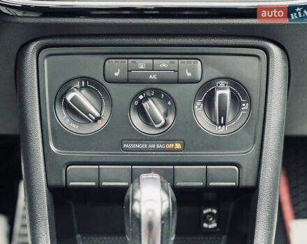 Черный Фольксваген Битл, объемом двигателя 1.98 л и пробегом 181 тыс. км за 9500 $, фото 34 на Automoto.ua