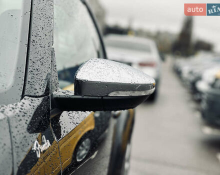 Черный Фольксваген Битл, объемом двигателя 1.98 л и пробегом 181 тыс. км за 9500 $, фото 10 на Automoto.ua