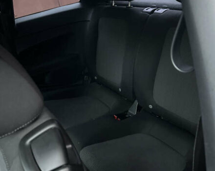 Чорний Фольксваген Бітл, об'ємом двигуна 2.48 л та пробігом 77 тис. км за 10500 $, фото 6 на Automoto.ua