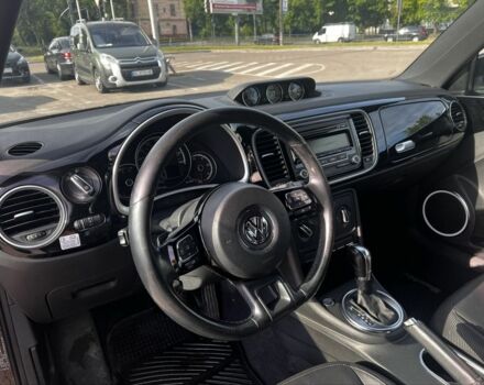 Черный Фольксваген Битл, объемом двигателя 2 л и пробегом 170 тыс. км за 12900 $, фото 5 на Automoto.ua