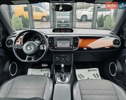 Черный Фольксваген Битл, объемом двигателя 1.98 л и пробегом 181 тыс. км за 9500 $, фото 28 на Automoto.ua