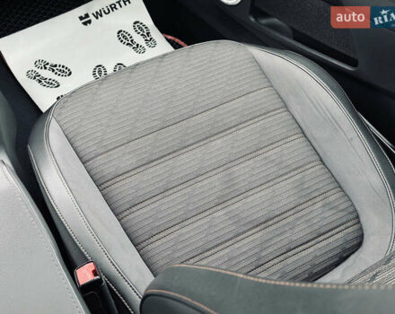 Черный Фольксваген Битл, объемом двигателя 1.98 л и пробегом 181 тыс. км за 9500 $, фото 36 на Automoto.ua