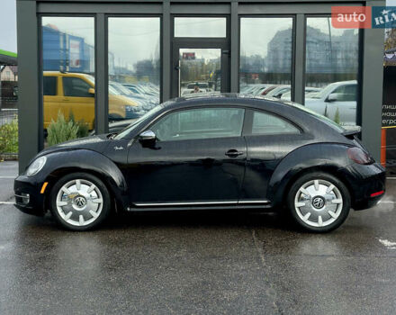 Черный Фольксваген Битл, объемом двигателя 1.98 л и пробегом 181 тыс. км за 9500 $, фото 1 на Automoto.ua