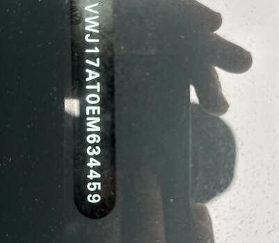 Черный Фольксваген Битл, объемом двигателя 1.8 л и пробегом 194 тыс. км за 12500 $, фото 42 на Automoto.ua