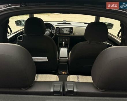 Черный Фольксваген Битл, объемом двигателя 1.98 л и пробегом 63 тыс. км за 17000 $, фото 7 на Automoto.ua