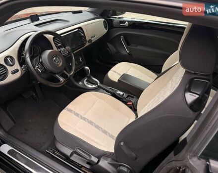 Черный Фольксваген Битл, объемом двигателя 1.98 л и пробегом 63 тыс. км за 17000 $, фото 10 на Automoto.ua