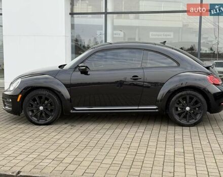 Черный Фольксваген Битл, объемом двигателя 2 л и пробегом 81 тыс. км за 13500 $, фото 3 на Automoto.ua