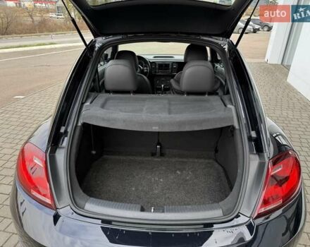 Черный Фольксваген Битл, объемом двигателя 2 л и пробегом 81 тыс. км за 13500 $, фото 14 на Automoto.ua