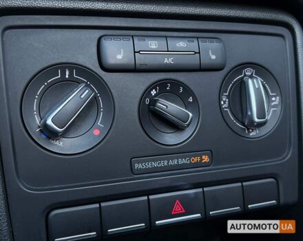 Черный Фольксваген Битл, объемом двигателя 2 л и пробегом 111 тыс. км за 13500 $, фото 20 на Automoto.ua