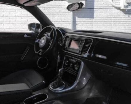 Черный Фольксваген Битл, объемом двигателя 2 л и пробегом 88 тыс. км за 8000 $, фото 14 на Automoto.ua