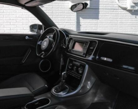 Черный Фольксваген Битл, объемом двигателя 2 л и пробегом 44 тыс. км за 7500 $, фото 8 на Automoto.ua