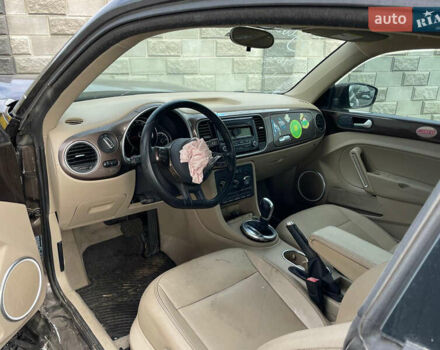 Коричневый Фольксваген Битл, объемом двигателя 1.8 л и пробегом 170 тыс. км за 4400 $, фото 5 на Automoto.ua