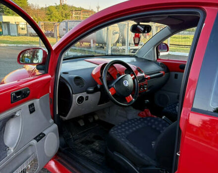 Красный Фольксваген Битл, объемом двигателя 1.9 л и пробегом 283 тыс. км за 2999 $, фото 9 на Automoto.ua